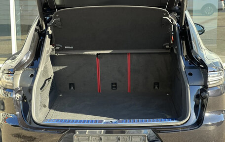 Porsche Cayenne III, 2022 год, 20 000 000 рублей, 28 фотография