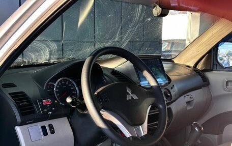 Mitsubishi L200 IV рестайлинг, 2013 год, 1 799 000 рублей, 15 фотография