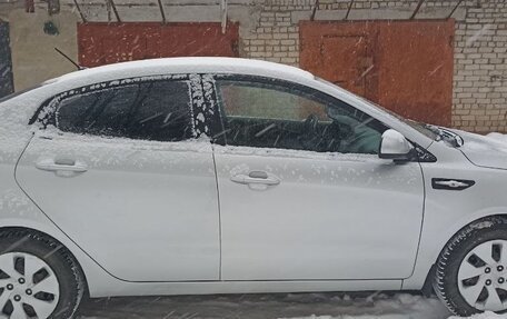 KIA Rio III рестайлинг, 2015 год, 860 000 рублей, 2 фотография