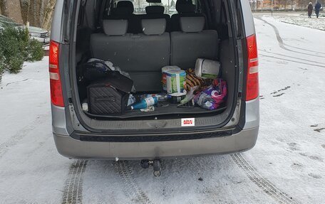 Hyundai H-1 II рестайлинг, 2011 год, 1 685 000 рублей, 14 фотография