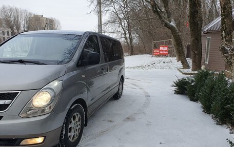 Hyundai H-1 II рестайлинг, 2011 год, 1 685 000 рублей, 10 фотография