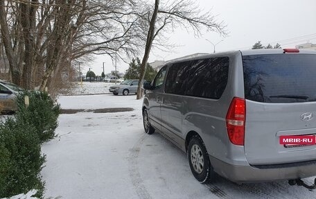 Hyundai H-1 II рестайлинг, 2011 год, 1 685 000 рублей, 8 фотография