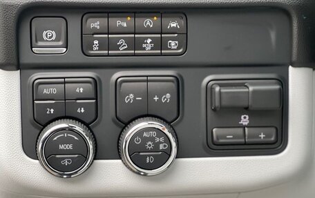 Chevrolet Tahoe IV, 2025 год, 16 800 000 рублей, 19 фотография