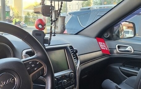 Jeep Grand Cherokee, 2016 год, 3 800 000 рублей, 12 фотография