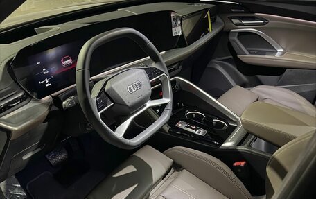 Audi Q5, 2025 год, 10 200 000 рублей, 3 фотография
