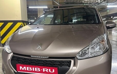 Peugeot 208 II, 2013 год, 750 000 рублей, 5 фотография
