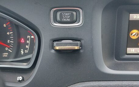 Volvo V40 II рестайлинг, 2013 год, 1 330 000 рублей, 15 фотография