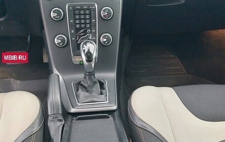 Volvo V40 II рестайлинг, 2013 год, 1 330 000 рублей, 11 фотография