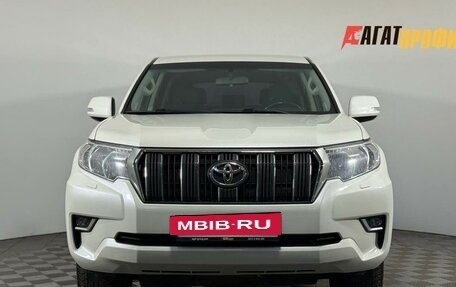 Toyota Land Cruiser Prado 150 рестайлинг 2, 2019 год, 4 000 000 рублей, 2 фотография