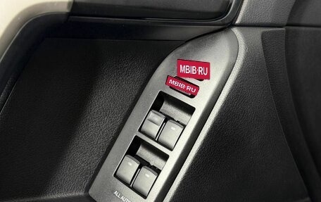 Toyota Land Cruiser Prado 150 рестайлинг 2, 2019 год, 4 000 000 рублей, 13 фотография