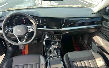 Volkswagen Passat B8 рестайлинг, 2022 год, 2 160 000 рублей, 11 фотография