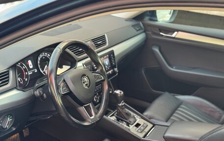 Skoda Superb III рестайлинг, 2018 год, 2 300 000 рублей, 5 фотография