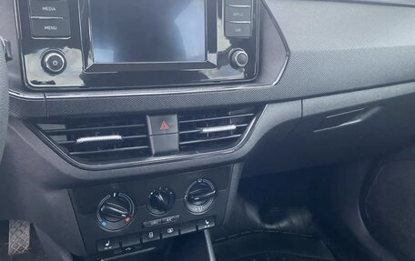 Volkswagen Polo VI (EU Market), 2021 год, 1 300 000 рублей, 10 фотография