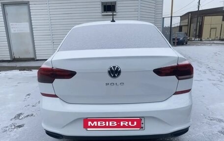 Volkswagen Polo VI (EU Market), 2021 год, 1 300 000 рублей, 2 фотография