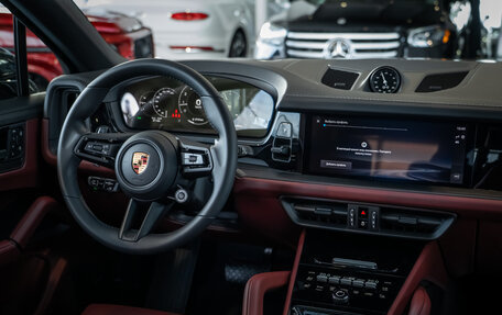 Porsche Cayenne III, 2025 год, 17 500 000 рублей, 14 фотография