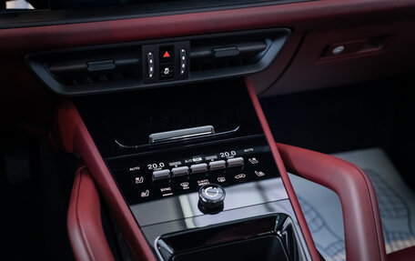 Porsche Cayenne III, 2025 год, 17 500 000 рублей, 20 фотография