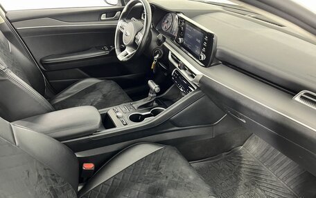 KIA K5, 2021 год, 2 400 000 рублей, 13 фотография