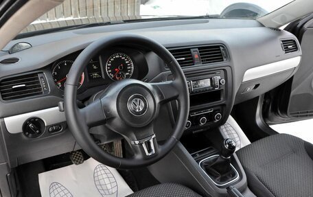 Volkswagen Jetta VI, 2012 год, 940 000 рублей, 9 фотография