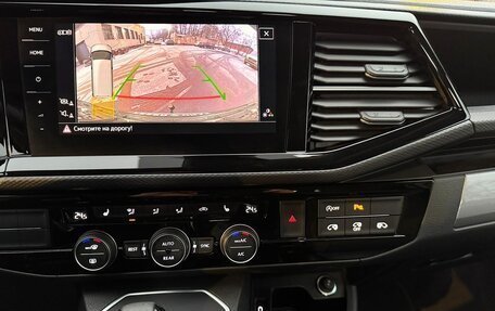 Volkswagen Multivan T6 рестайлинг, 2022 год, 7 450 000 рублей, 13 фотография