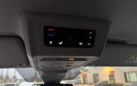 Volkswagen Multivan T6 рестайлинг, 2022 год, 7 450 000 рублей, 14 фотография