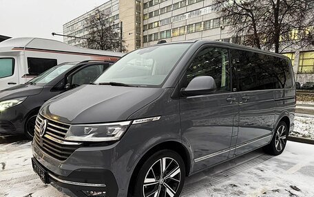 Volkswagen Multivan T6 рестайлинг, 2022 год, 7 450 000 рублей, 8 фотография