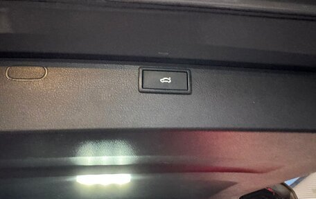 Volkswagen Multivan T6 рестайлинг, 2022 год, 7 450 000 рублей, 18 фотография