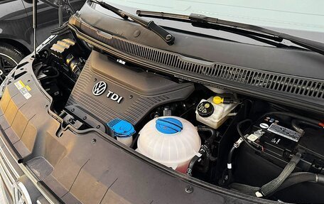 Volkswagen Multivan T6 рестайлинг, 2022 год, 7 450 000 рублей, 19 фотография