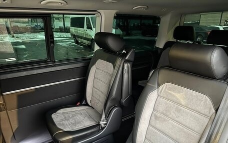 Volkswagen Multivan T6 рестайлинг, 2022 год, 7 450 000 рублей, 16 фотография