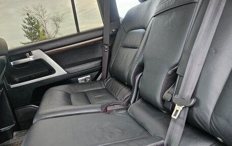 Toyota Land Cruiser 200, 2020 год, 6 950 000 рублей, 10 фотография