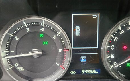 Toyota Land Cruiser 200, 2020 год, 6 950 000 рублей, 7 фотография