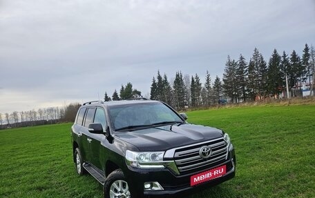 Toyota Land Cruiser 200, 2020 год, 6 950 000 рублей, 6 фотография