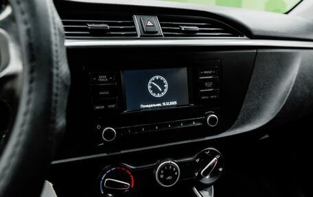 KIA Rio IV, 2021 год, 1 644 000 рублей, 17 фотография