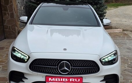 Mercedes-Benz E-Класс, 2021 год, 4 520 000 рублей, 2 фотография