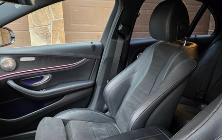Mercedes-Benz E-Класс, 2021 год, 4 520 000 рублей, 24 фотография