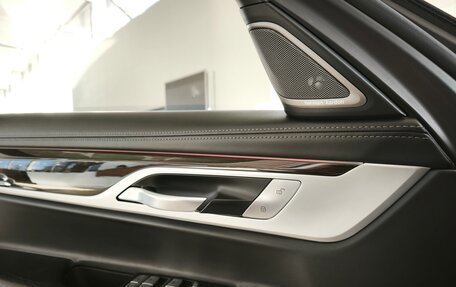 BMW 7 серия, 2021 год, 6 800 000 рублей, 14 фотография