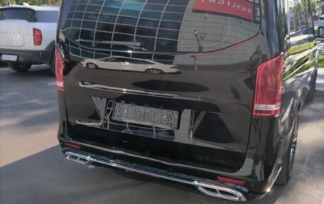 Mercedes-Benz V-Класс, 2024 год, 9 500 000 рублей, 3 фотография