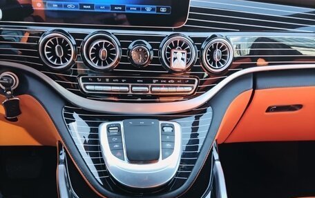 Mercedes-Benz V-Класс, 2024 год, 9 500 000 рублей, 14 фотография