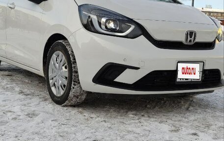 Honda Fit, 2021 год, 1 700 000 рублей, 3 фотография