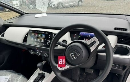 Honda Fit, 2021 год, 1 700 000 рублей, 37 фотография