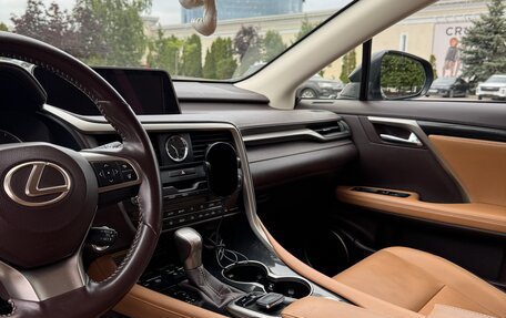 Lexus RX IV рестайлинг, 2017 год, 4 000 000 рублей, 10 фотография