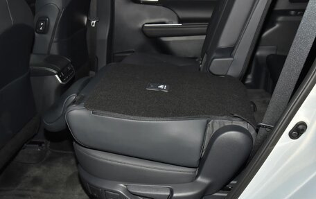 Toyota Highlander, 2025 год, 5 650 000 рублей, 14 фотография