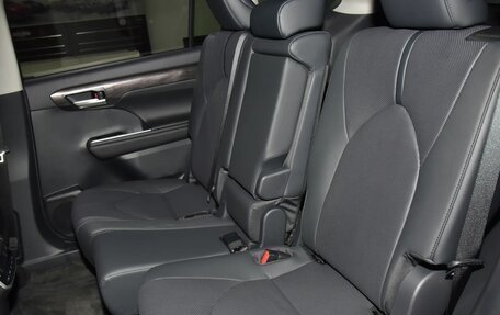 Toyota Highlander, 2025 год, 5 650 000 рублей, 13 фотография