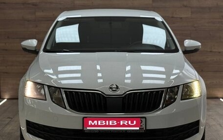 Skoda Octavia, 2017 год, 1 290 000 рублей, 2 фотография