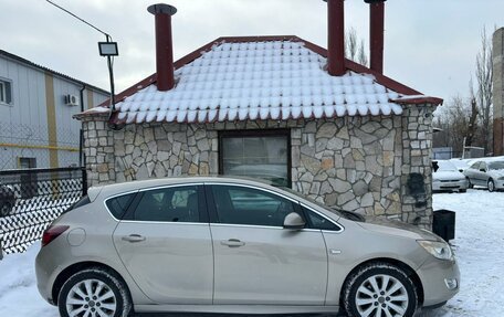 Opel Astra J, 2011 год, 695 000 рублей, 3 фотография