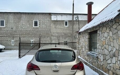 Opel Astra J, 2011 год, 695 000 рублей, 7 фотография