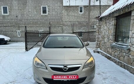 Opel Astra J, 2011 год, 695 000 рублей, 8 фотография