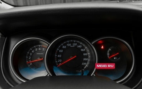 Nissan Tiida, 2011 год, 640 000 рублей, 13 фотография