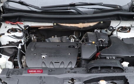 Mitsubishi Outlander III рестайлинг 3, 2016 год, 1 490 000 рублей, 24 фотография