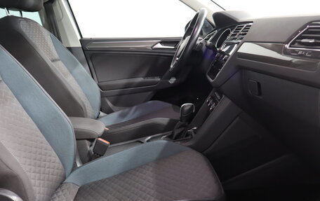 Volkswagen Tiguan II, 2020 год, 1 849 000 рублей, 12 фотография