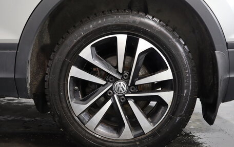 Volkswagen Tiguan II, 2020 год, 1 849 000 рублей, 16 фотография